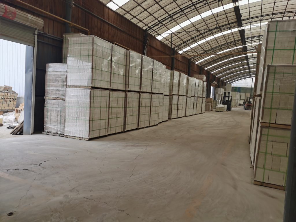 河南省莫來石隔熱磚_莫來石生產廠家河南_鄭州平順耐材 莫來石保溫磚_莫來石磚價格_莫來石聚氫保溫磚